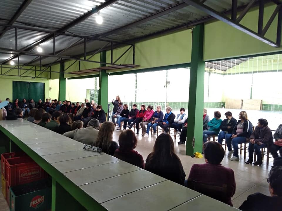 CRAS promove encontro em homenagem ao Dia das Mães