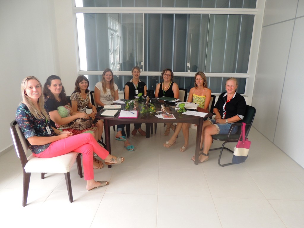 Secretaria de Educação se reúne com diretoras das escolas municipais