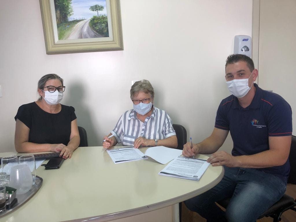 Município assina convênio com Hospital São José de Arroio do Meio