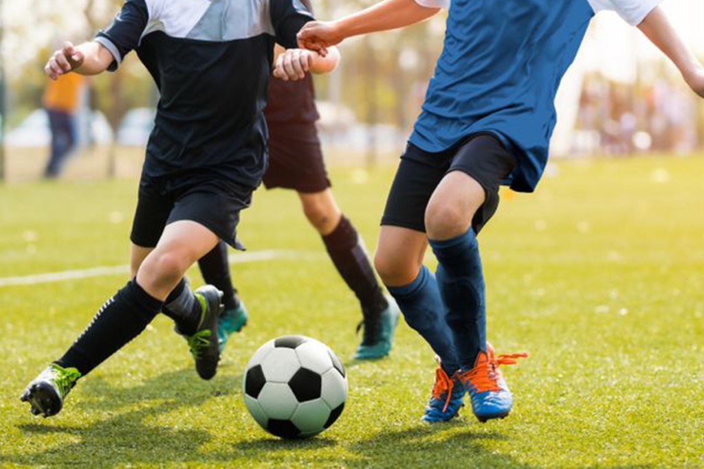 Inscrições abertas para escolinha de futebol e vôlei