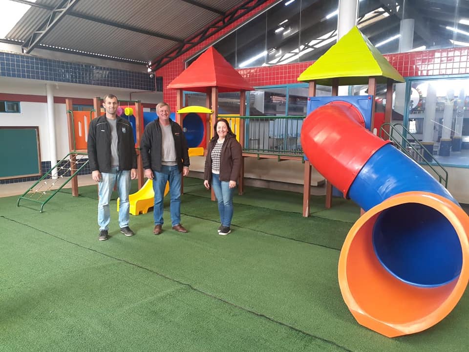SMECE realiza melhorias nos educandários do Município